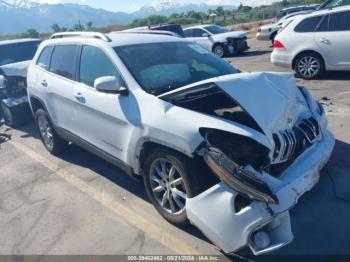  Salvage Jeep Cherokee