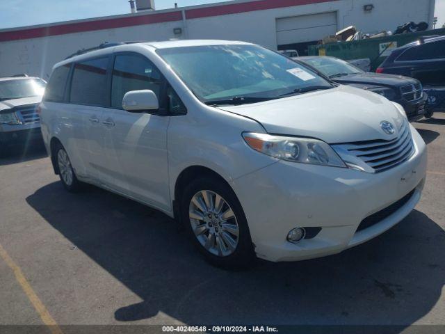  Salvage Toyota Sienna