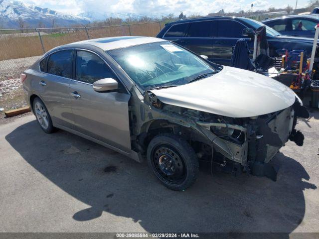  Salvage Nissan Altima