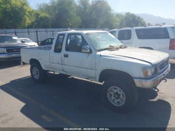  Salvage Toyota Pickup