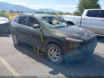  Salvage Jeep Cherokee