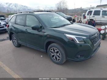  Salvage Subaru Forester