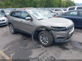  Salvage Jeep Cherokee