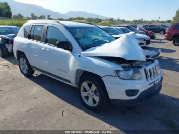  Salvage Jeep Compass