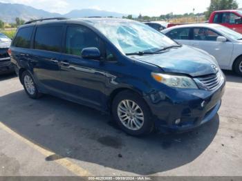  Salvage Toyota Sienna