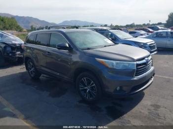  Salvage Toyota Highlander