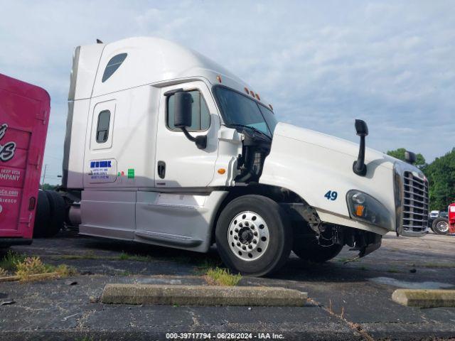  Salvage Freightliner Cascadia 125