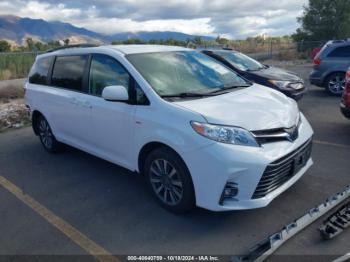  Salvage Toyota Sienna