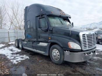  Salvage Freightliner Cascadia 125