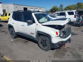  Salvage Jeep Renegade