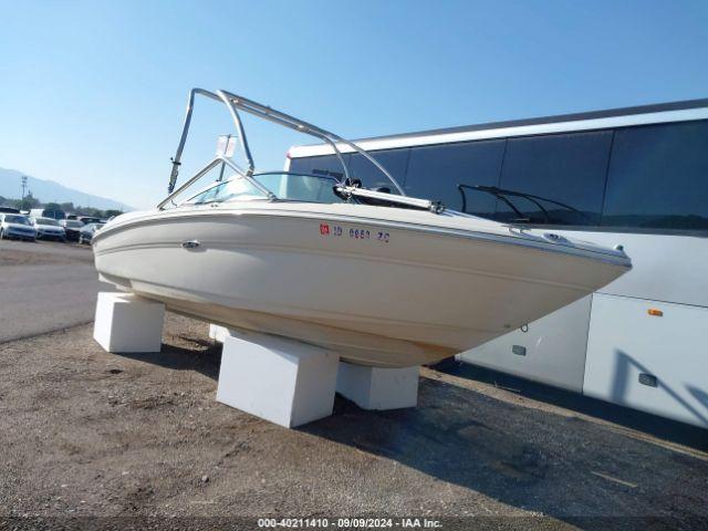  Salvage Sea Ray Sea Ray 220 Select