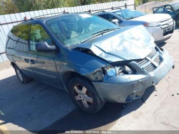  Salvage Dodge Grand Caravan