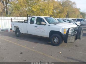  Salvage Chevrolet Silverado 2500