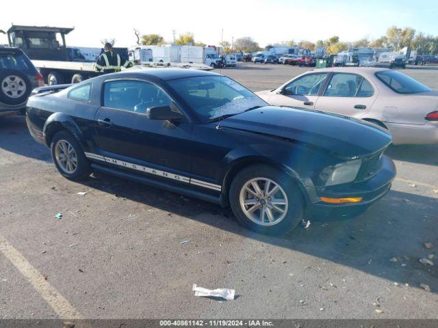  Salvage Ford Mustang