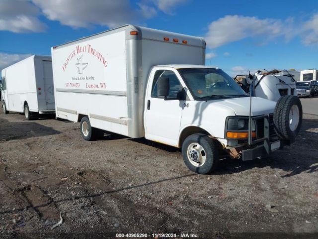  Salvage General Motors Savana Cutaway