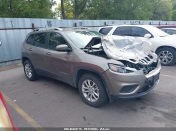  Salvage Jeep Cherokee