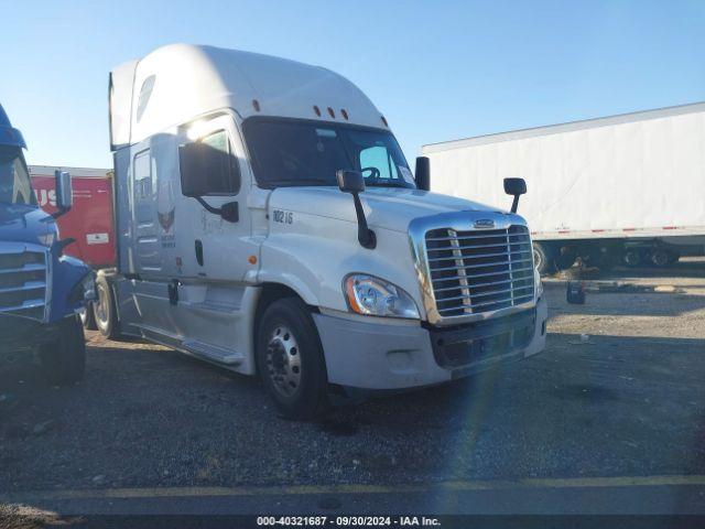  Salvage Freightliner Cascadia 125