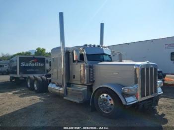  Salvage Peterbilt 389