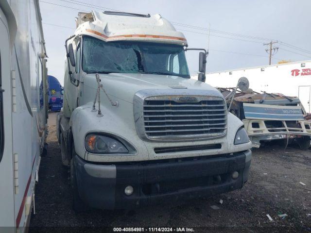  Salvage Freightliner Columbia