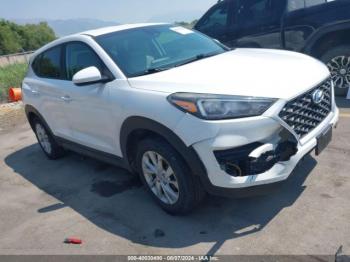  Salvage Hyundai TUCSON