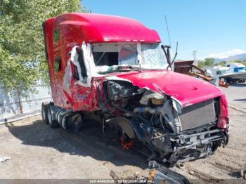  Salvage Volvo Vnl