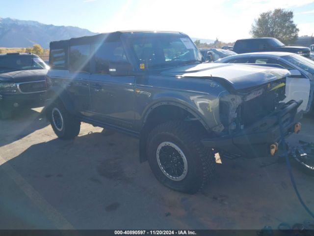  Salvage Ford Bronco