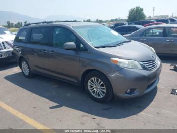  Salvage Toyota Sienna