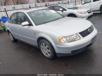  Salvage Volkswagen Passat