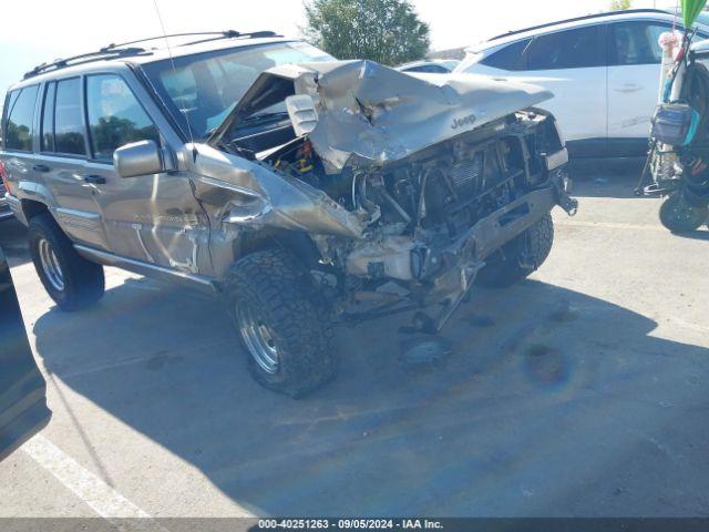  Salvage Jeep Grand Cherokee