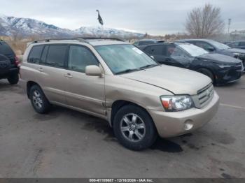  Salvage Toyota Highlander