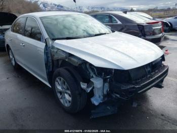  Salvage Volkswagen Passat