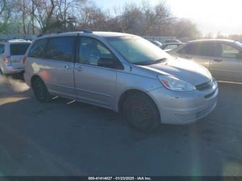  Salvage Toyota Sienna