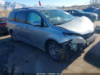  Salvage Toyota Sienna