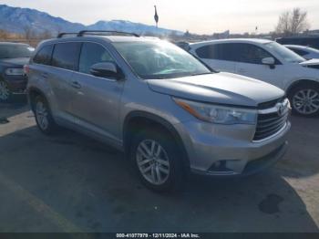  Salvage Toyota Highlander