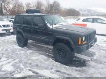  Salvage Jeep Cherokee