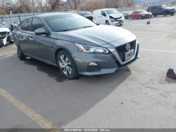  Salvage Nissan Altima