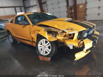  Salvage Ford Mustang