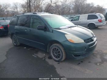  Salvage Toyota Sienna