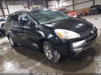  Salvage Toyota Sienna