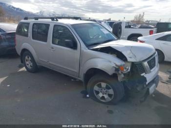  Salvage Nissan Pathfinder