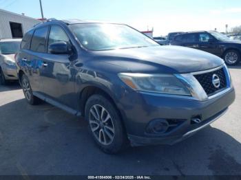  Salvage Nissan Pathfinder