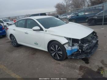  Salvage Nissan Altima