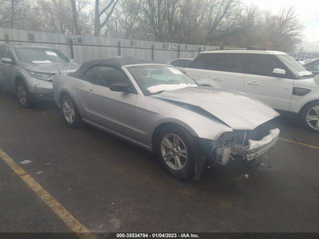  Salvage Ford Mustang