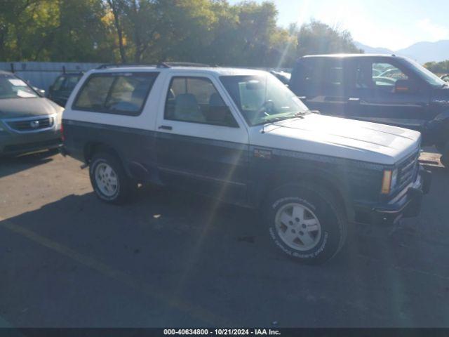  Salvage Chevrolet Blazer