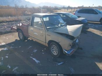  Salvage Datsun 720