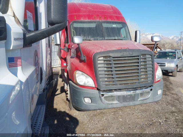  Salvage Freightliner Cascadia 125