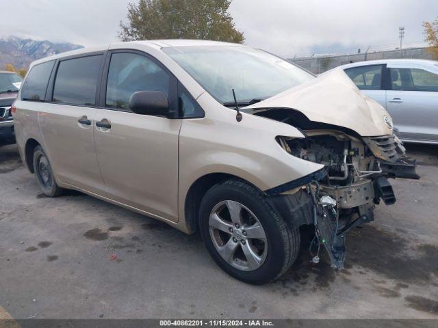  Salvage Toyota Sienna