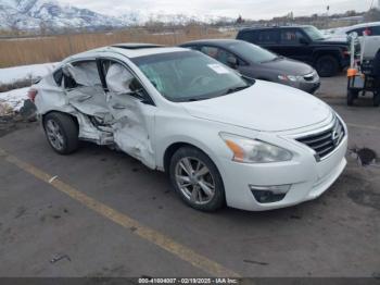  Salvage Nissan Altima