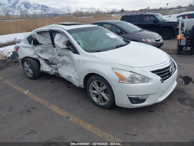  Salvage Nissan Altima