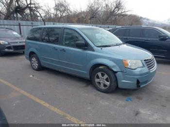  Salvage Chrysler Town & Country